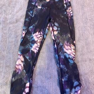 Mid length floaral leggings